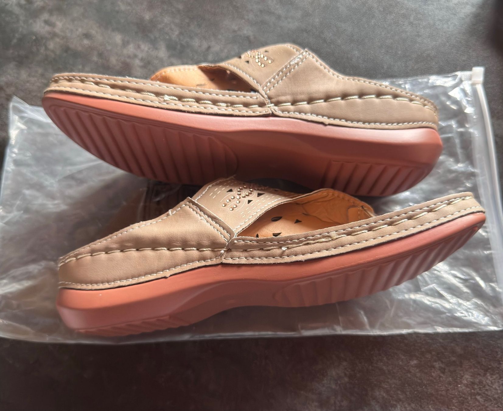 Scarpe da donna: Flip Flop – Nuovo e nell'imballaggio originale da Höri venduto da Alfar 2