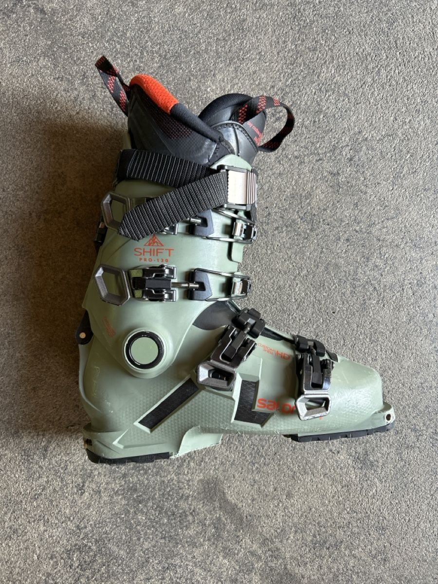 Salomon Herrenschuhe: Salomon Shift Pro 130 Skischuhe – Gebraucht aus Gstaad von storchli