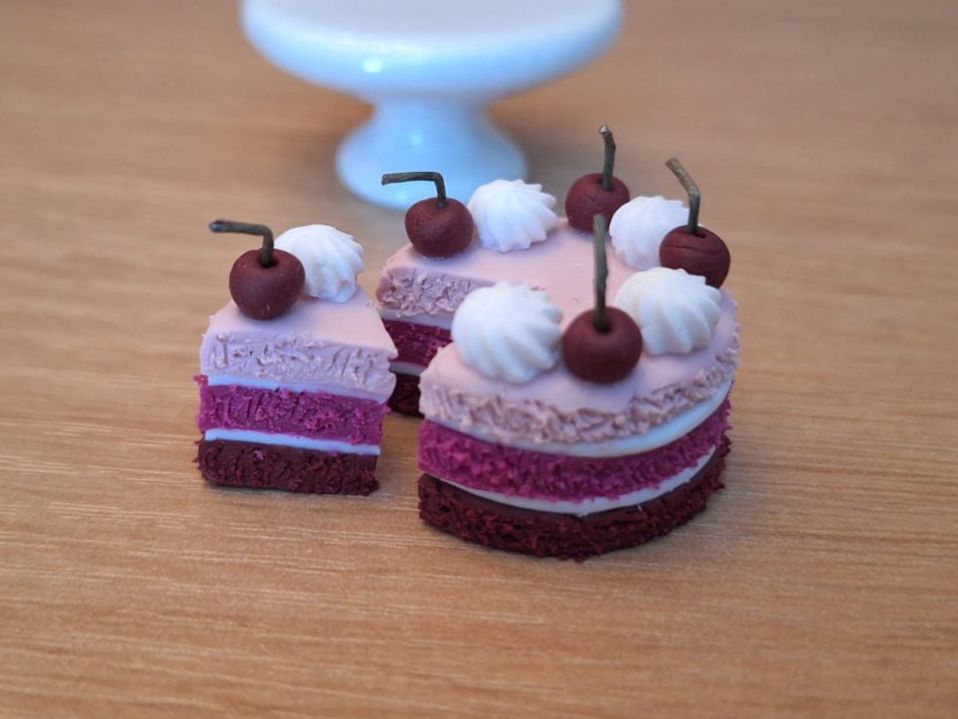 Puppenhäuser & -möbel: Handmade Kirschtorte – Neu (gemäss Beschreibung) aus Zürich von HandmadeTinyFood 3