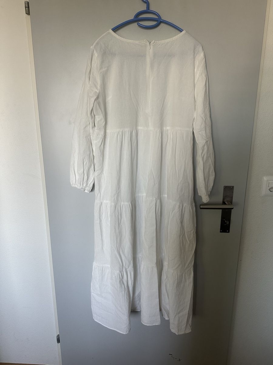 Kleider: Robe taille M – Neu (gemäss Beschreibung) aus Biel/Bienne von orange1 1