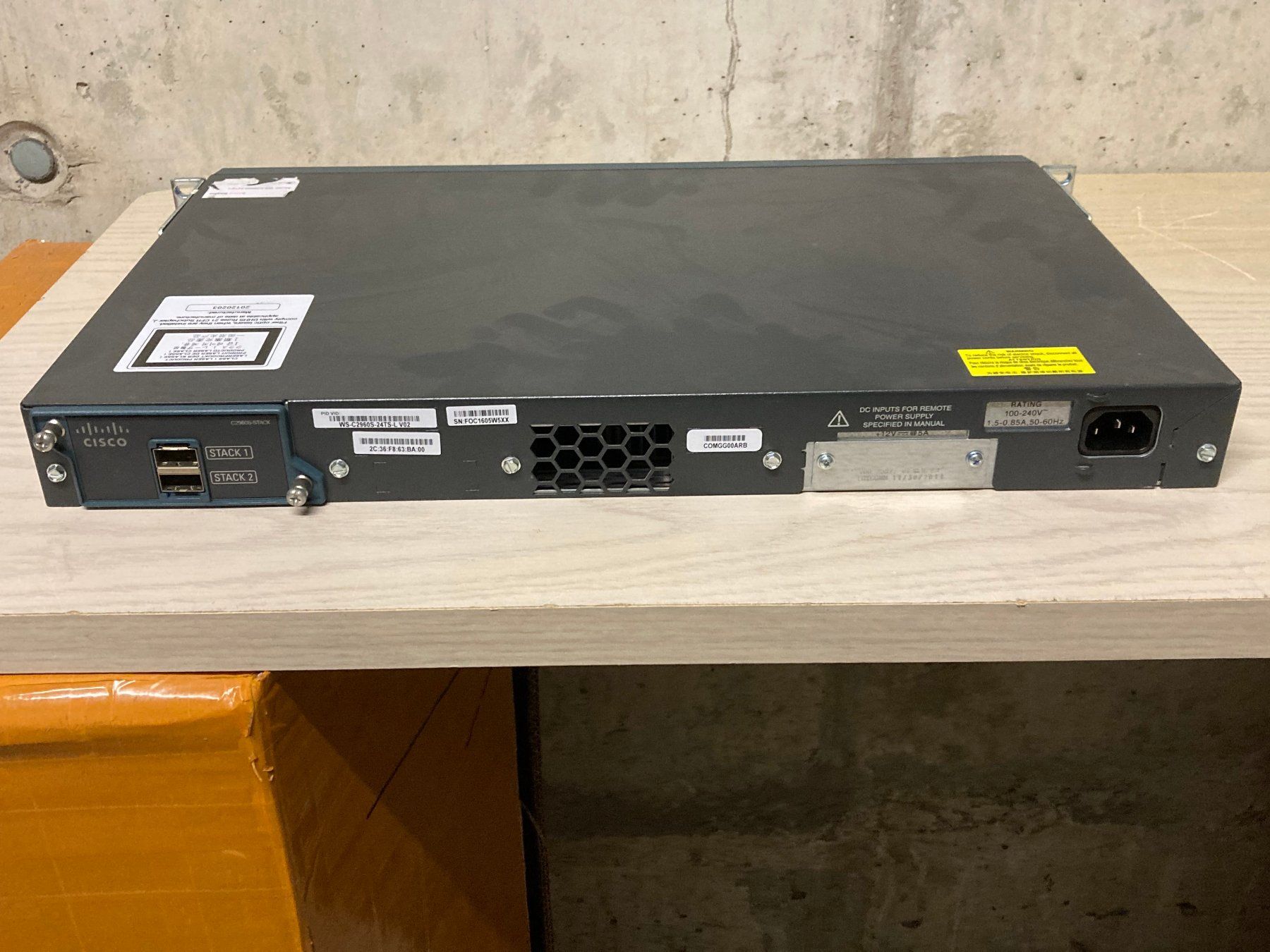 Cisco Hub & Switch: Cisco Catalyst 2960-S Switch – Usato da Wettingen venduto da Schabernack_sam 6