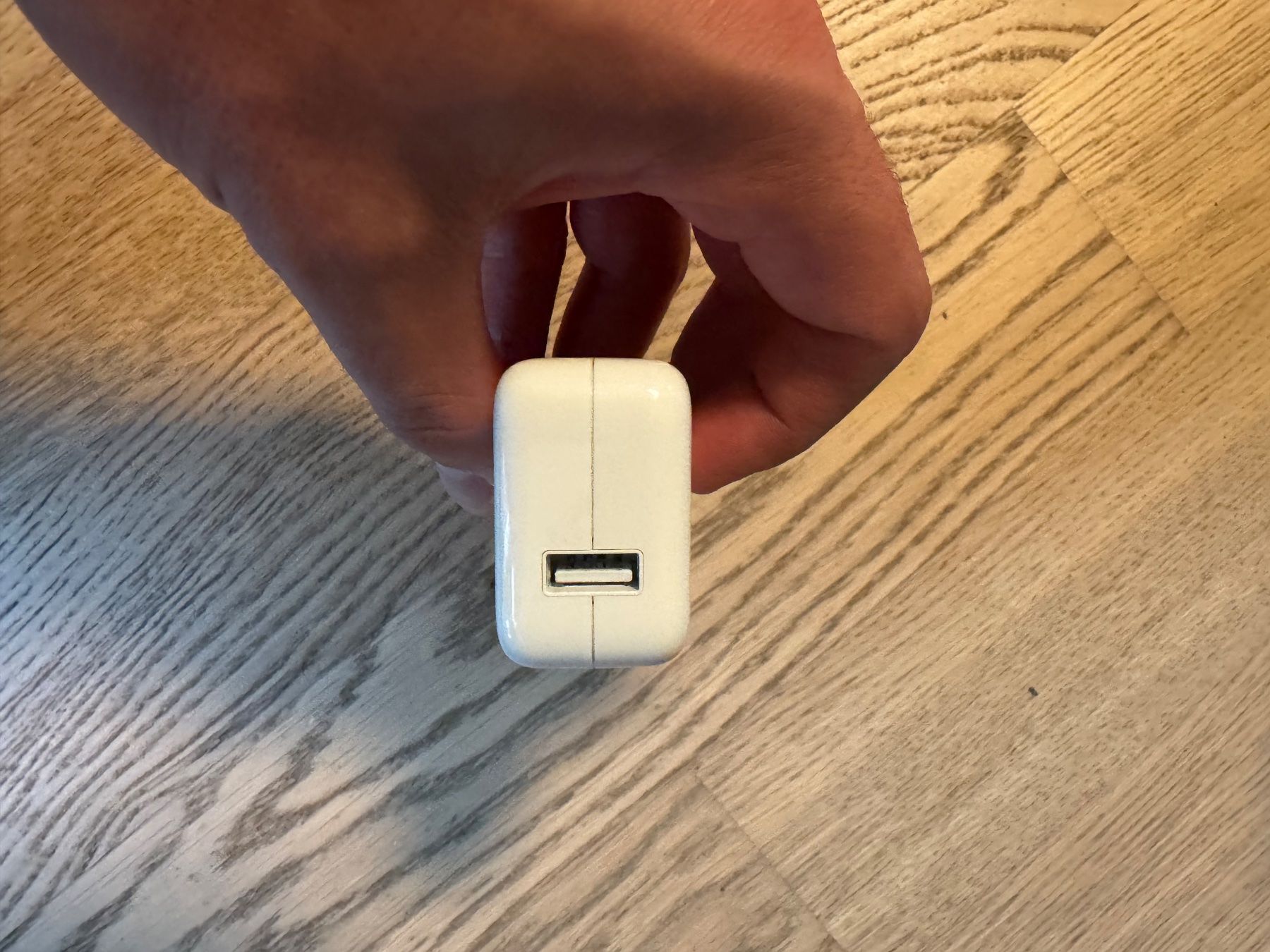 Apple Ladegerät: Charger iPad – Gebraucht aus Zürich von van_k8pp 3