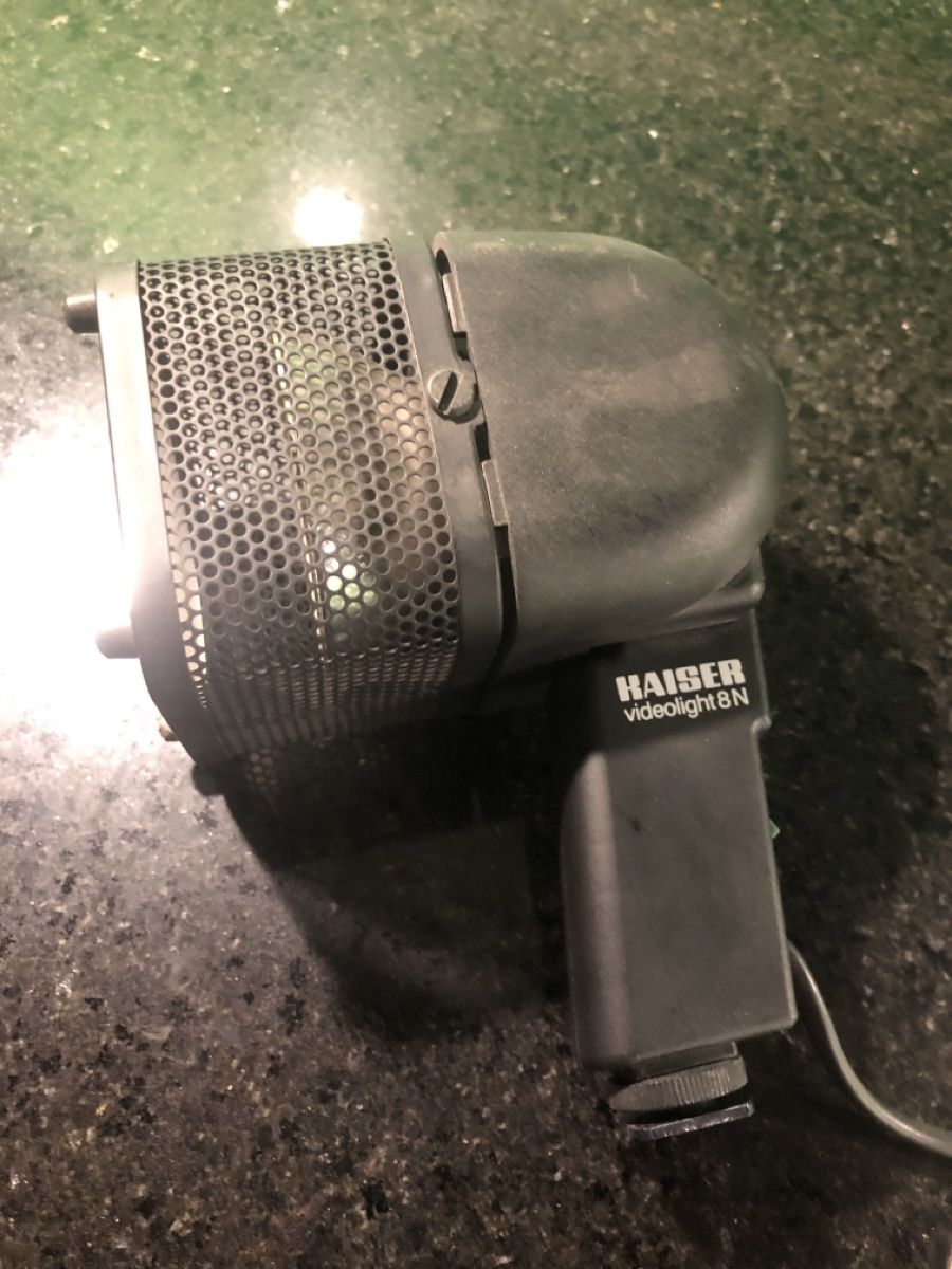 Kaiser Lampes: Videoleuchte – D'occasion à Matten(St.Stephan) par ren_r8tw