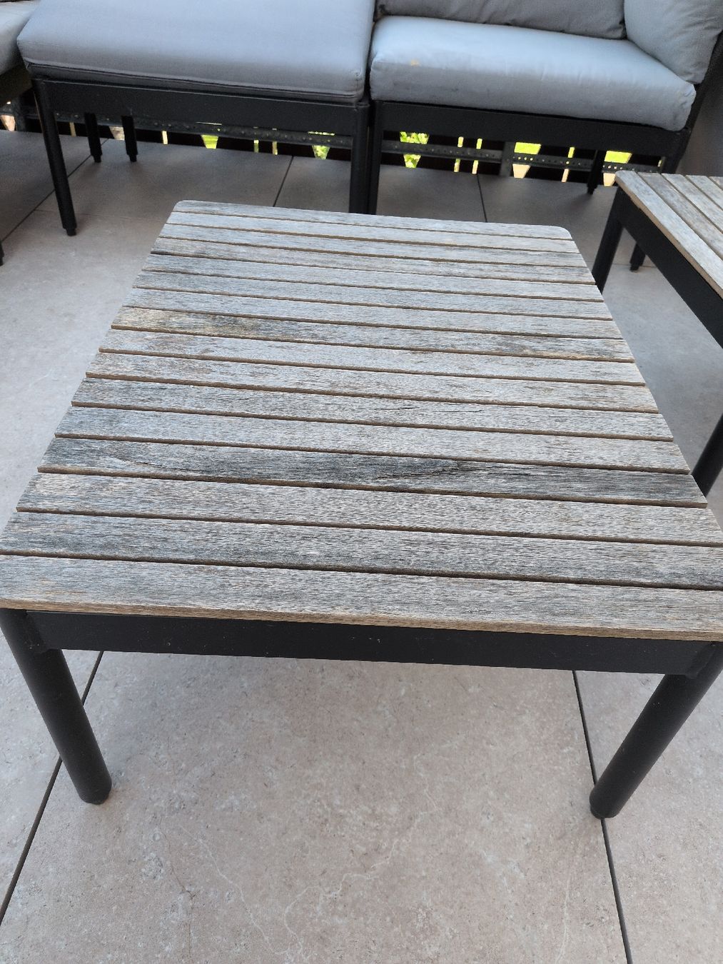 Micasa Sofas: Gartensofa Set mit 2 Tischen und Kissen – Gebraucht aus Bilten von Varix 3