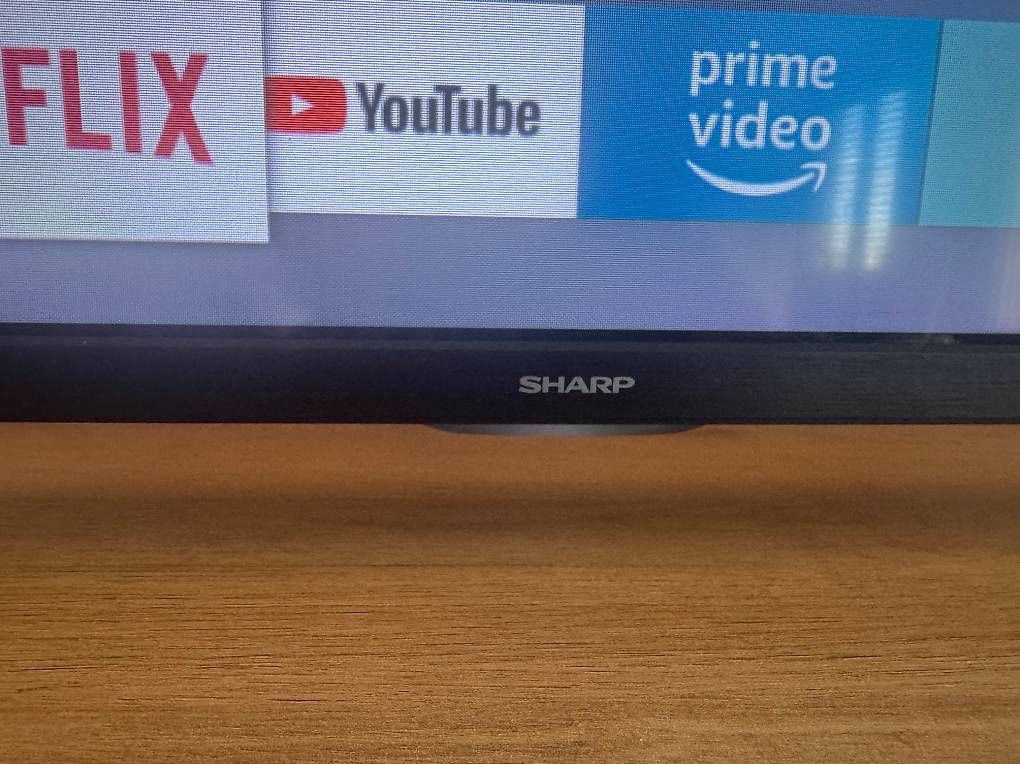 Telecomandi: Smart TV Sharp 32" HD + Télécommande universelle One For All – Usato da Bevaix venduto da pat_pn9c 1
