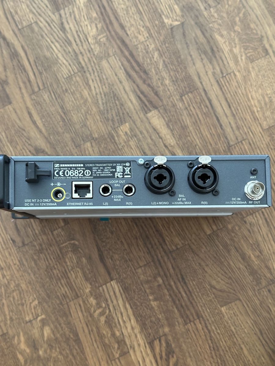 Sennheiser Cuffie: Sennheiser Stereo transmitter EW300 IEM G3 – Usato da Burgdorf venduto da gaebu91 1