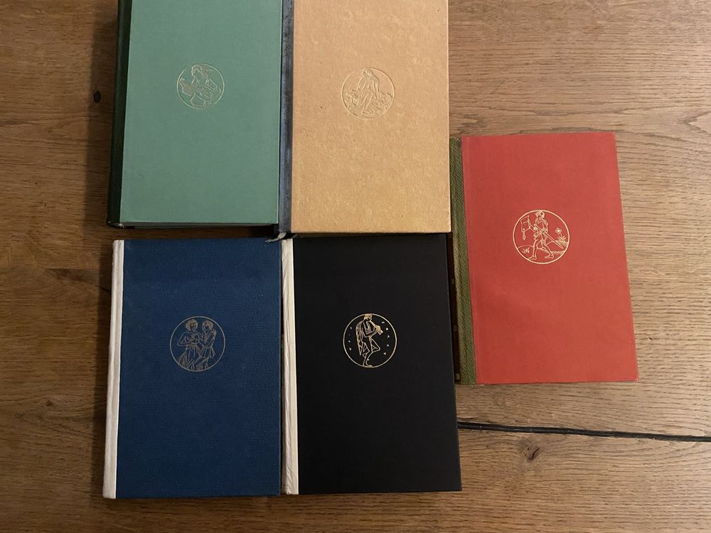 Livres: Antike Bucher Sammlung zu verkaufen. Jetzt bieten! – D'occasion à Galmiz par cerevisia
