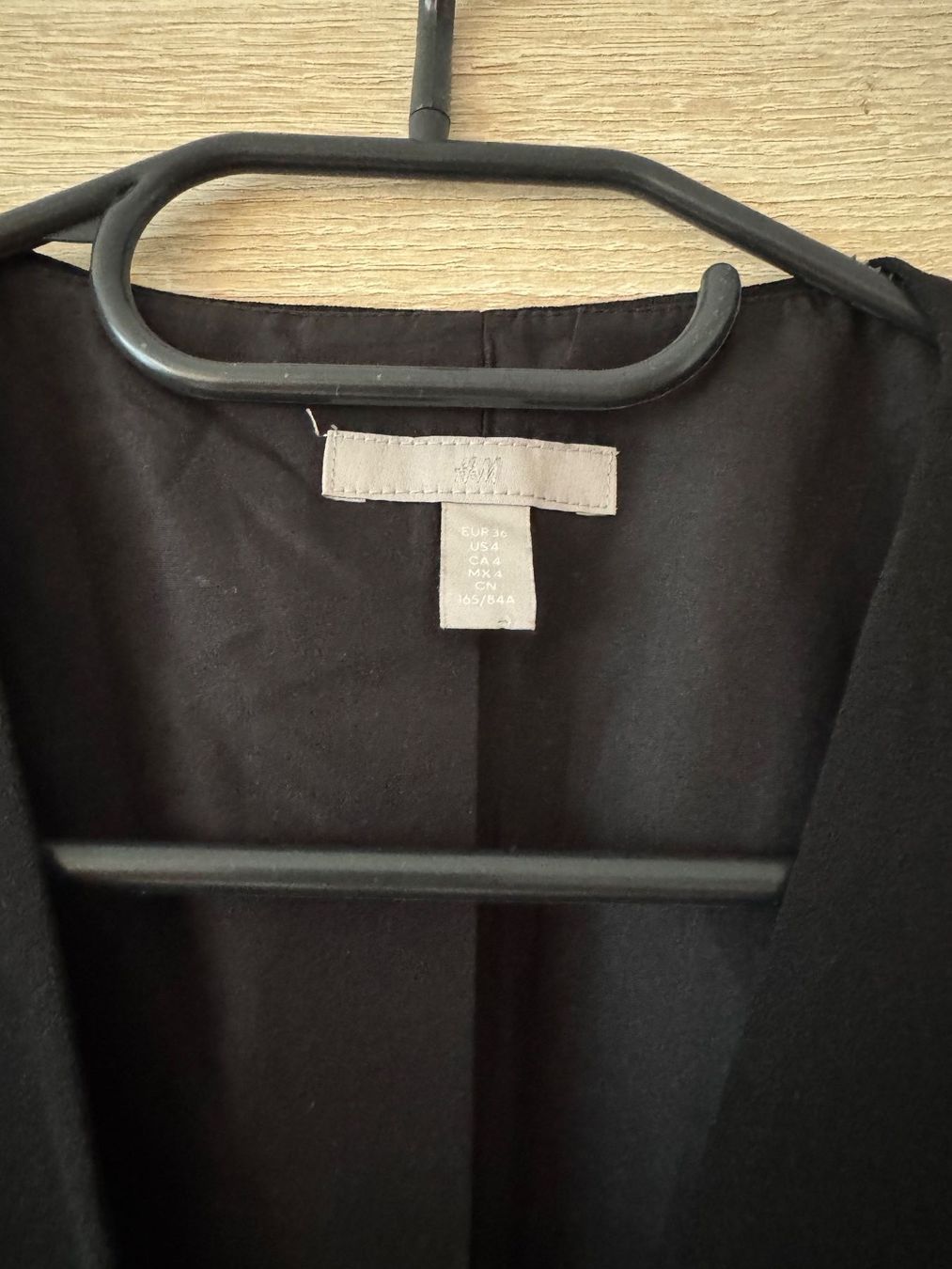 H&M Gilets & Westen: veston noir femme – Neu (gemäss Beschreibung) aus Montreux von Iza_81199 2