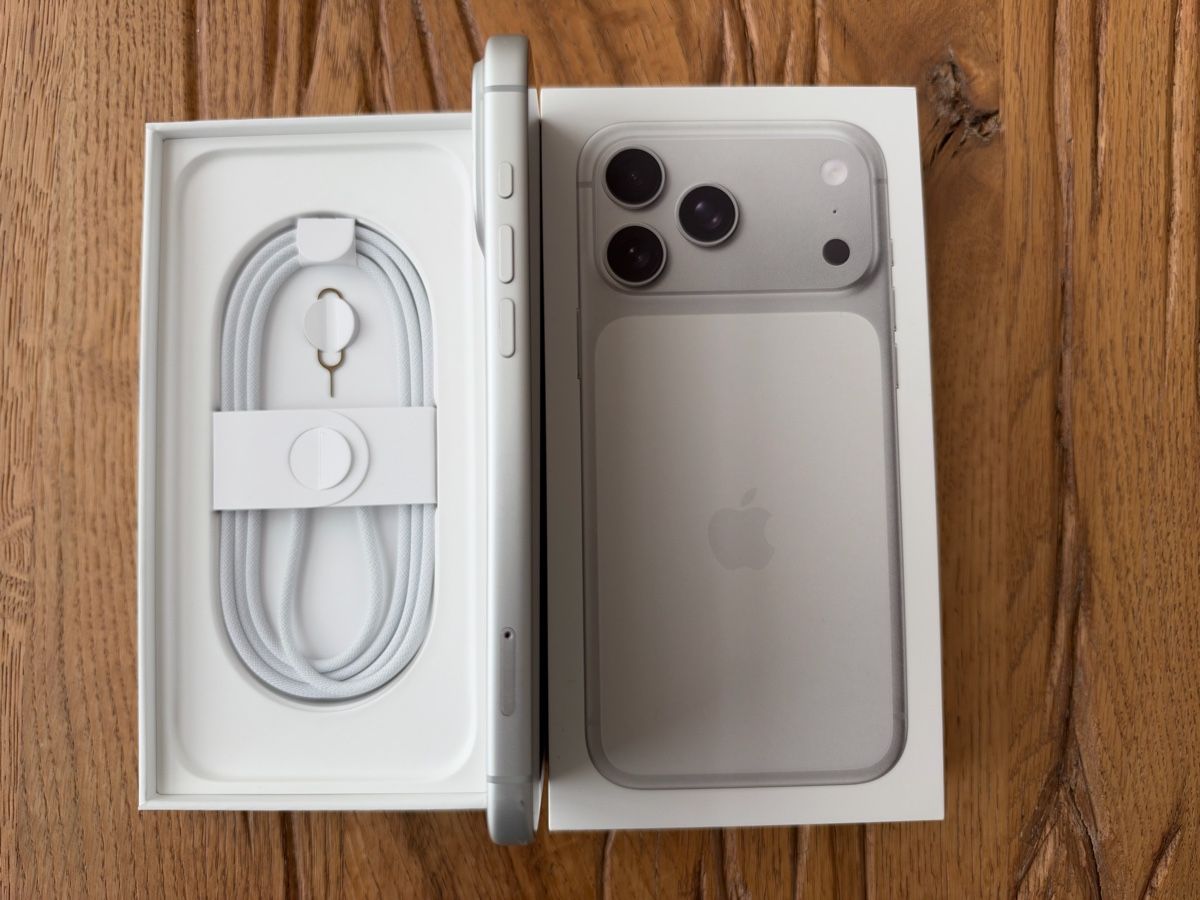Apple Telefoni cellulari / Smartphones: Apple iPhone 17 Pro Max 256 GB Silver ab 1.- – Nuovo (secondo la descrizione) da Lyss venduto da timi008 4