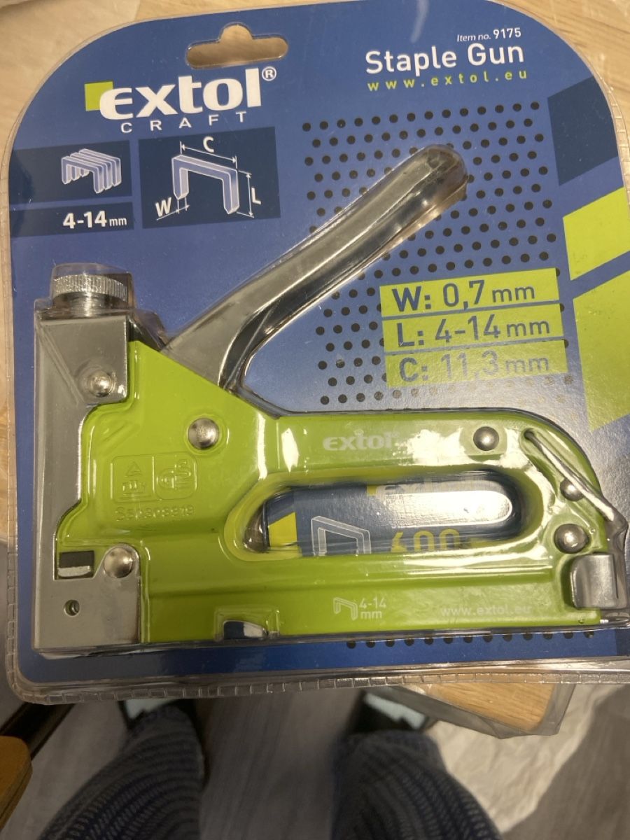 Alle Werkzeuge: Agrafeuse Extol Craft neuve - outil de bricolage! – Neu und originalverpackt aus Neuchâtel von sta_9pcz