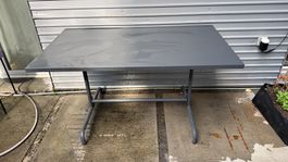 Table d'extérieur pliable métal gris foncé L139xP80xH74 cm