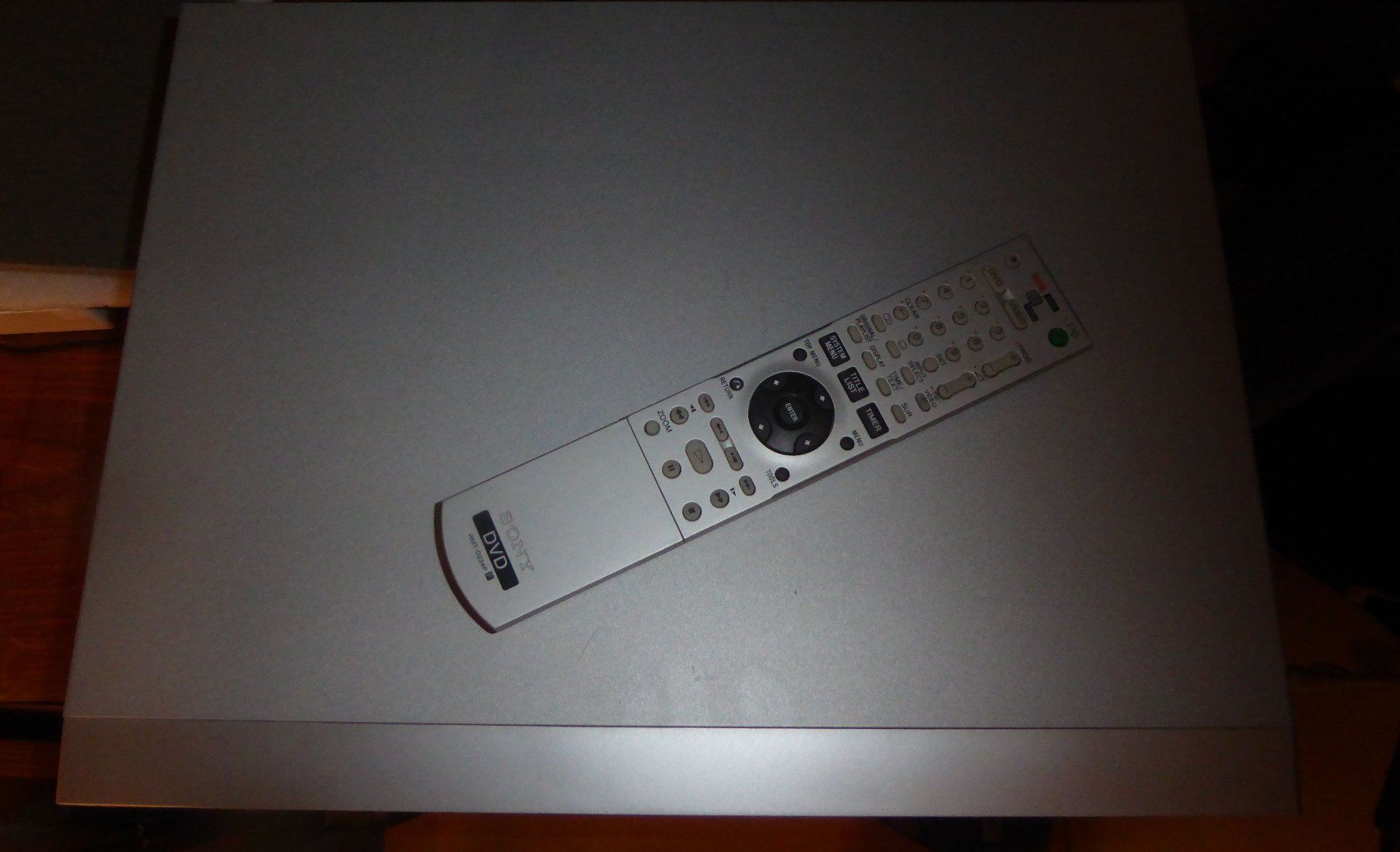 Sony Registratori: Sony Videorecorder VHS DVD Combi Recorder RDR-VX420E – Usato da Männedorf venduto da livesteam 2