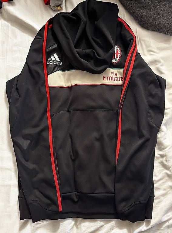 Maglioni & Felpe: AC Milan Sweater – Usato da Sursee venduto da cheffe05