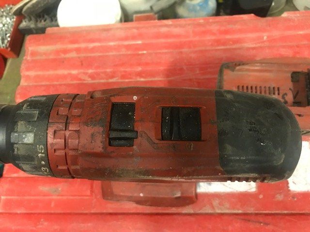 Tutte le macchine: Hilti  Bohrschrauber – Usato da Appenzell Meister. venduto da Seppli58 2