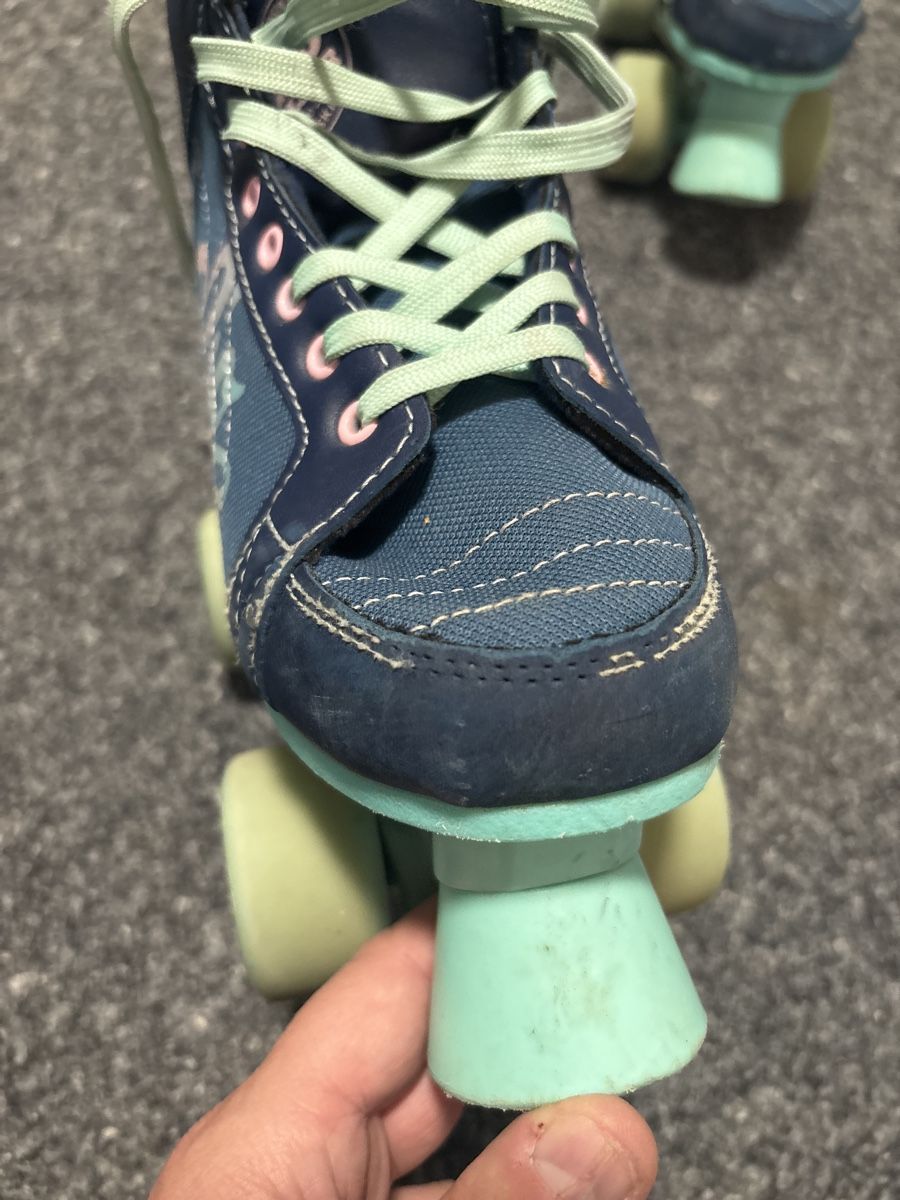 Rio Roller Pattini in linea & Pattini a rotelle: Rio Roller, Gr. 35, Rollschuhe, Mädchen, türkis – Usato da Winterthur venduto da Ticinese79 7