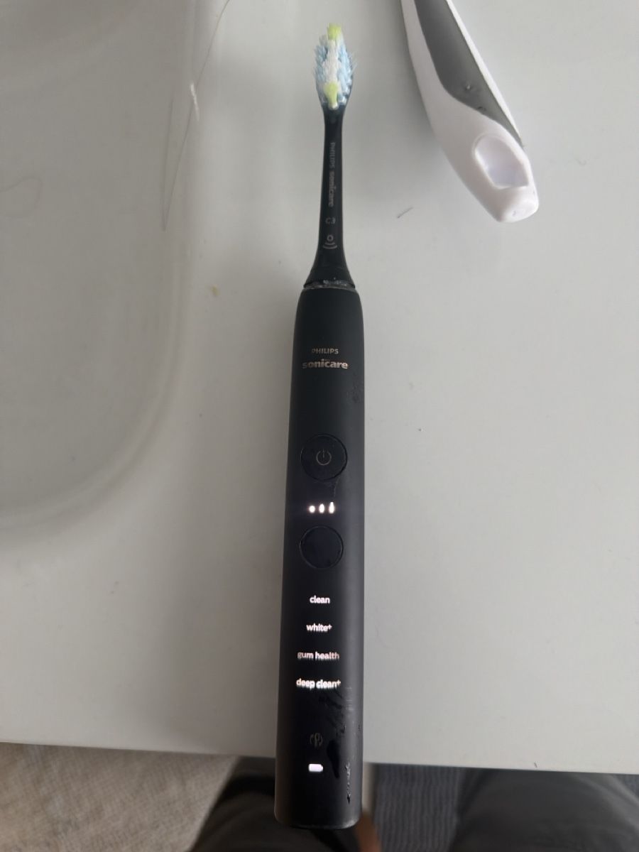 Philips Sonicare Soins dentaires: Zahnbürste – D'occasion à Widnau par Manuelfcw