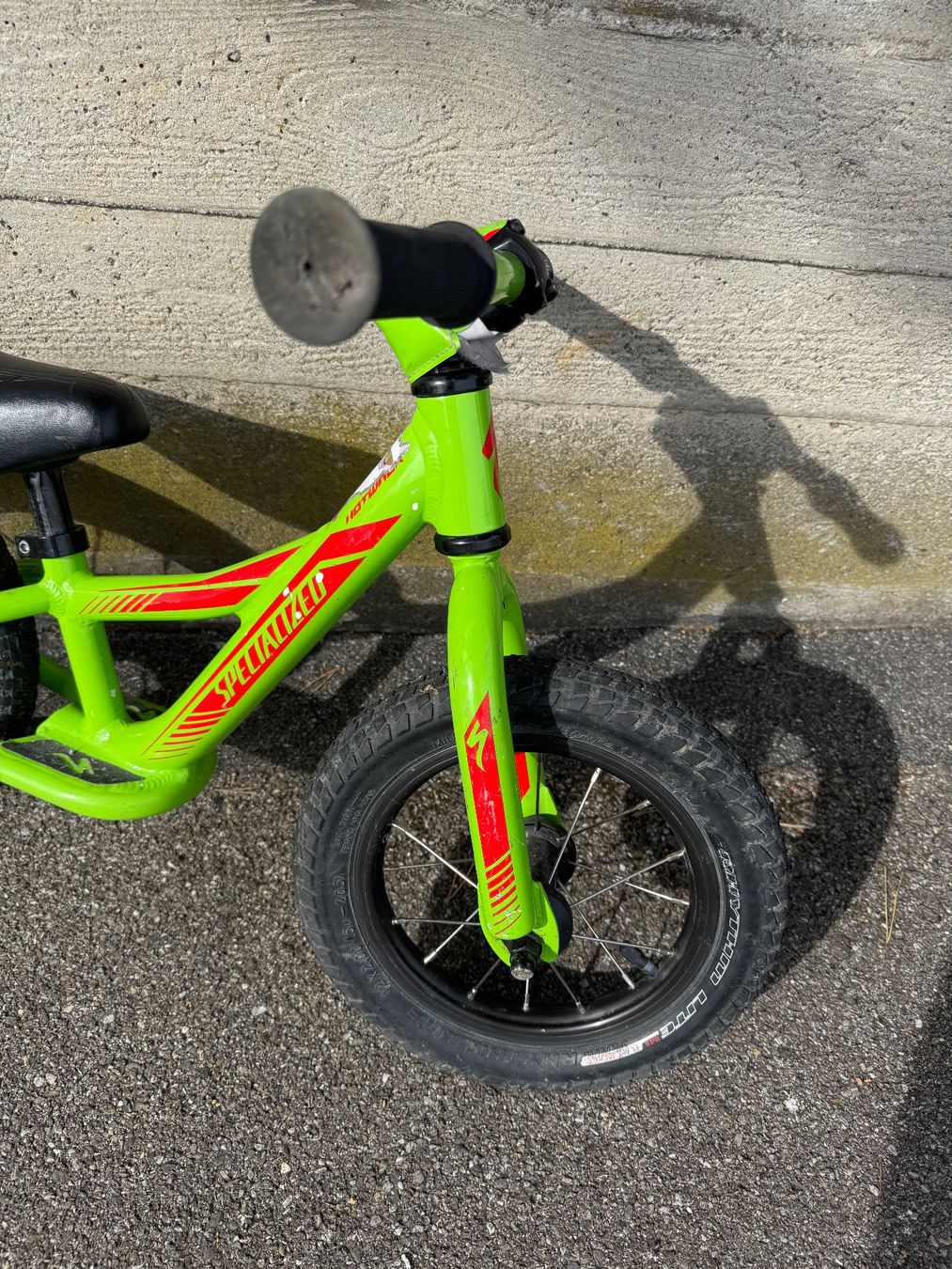 Specialized Biciclette: Specialized Hotwalk Laufrad Green 12" – Usato da Zürich venduto da CircularEco 2