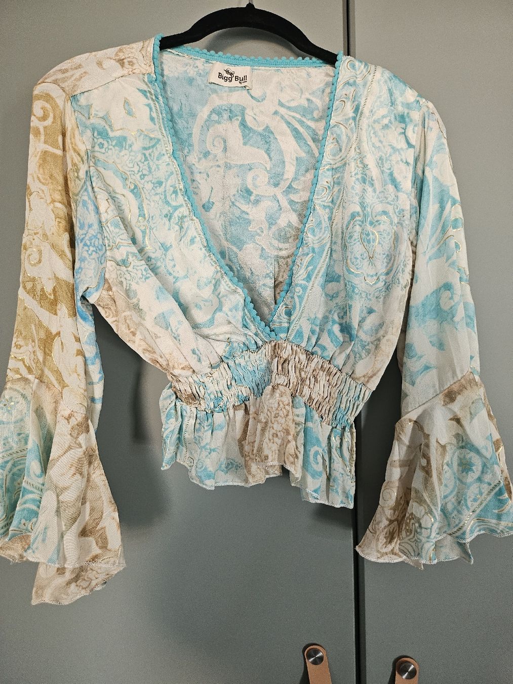 Lotti di vestiti: Ensemble neuf – Nuovo e nell'imballaggio originale da La Tour-de-Peilz venduto da mar_2r26 1