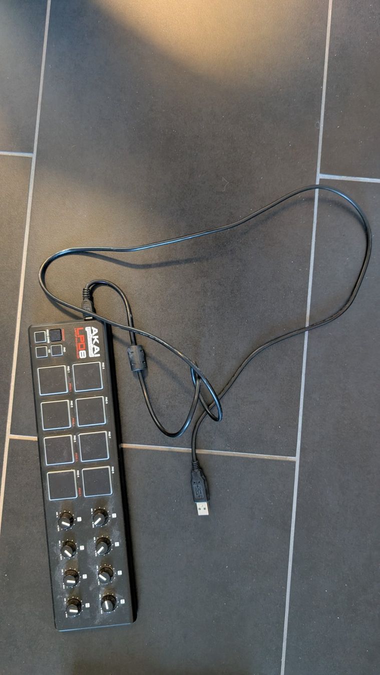 Systèmes de contrôle: Akai Professional LPD8 MIDI Controller – D'occasion à Burgdorf par jer_f67h 3