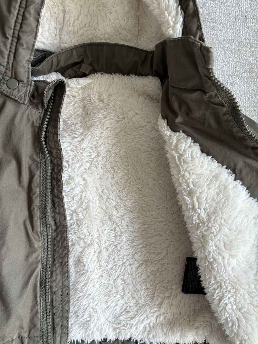 H&M Jacken & Mäntel: Winterjacke Grösse 68 – Gebraucht aus Witterswil von Livee 1