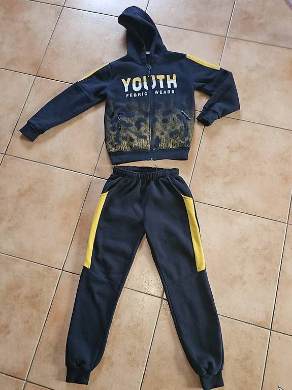 Anzüge: Freizeit Anzug, Trainer,  Hose&Jacke **Neu* – Gebraucht aus Gamprin von man_j9fr