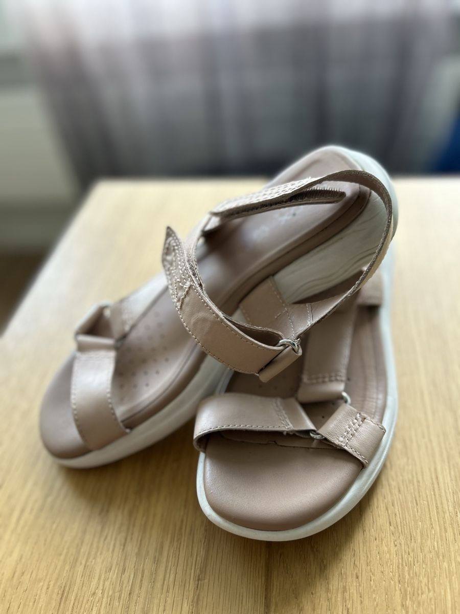 Geox Scarpe da donna: Sandalen Geox Gr. 39 – Usato da Ipsach venduto da Rena-b