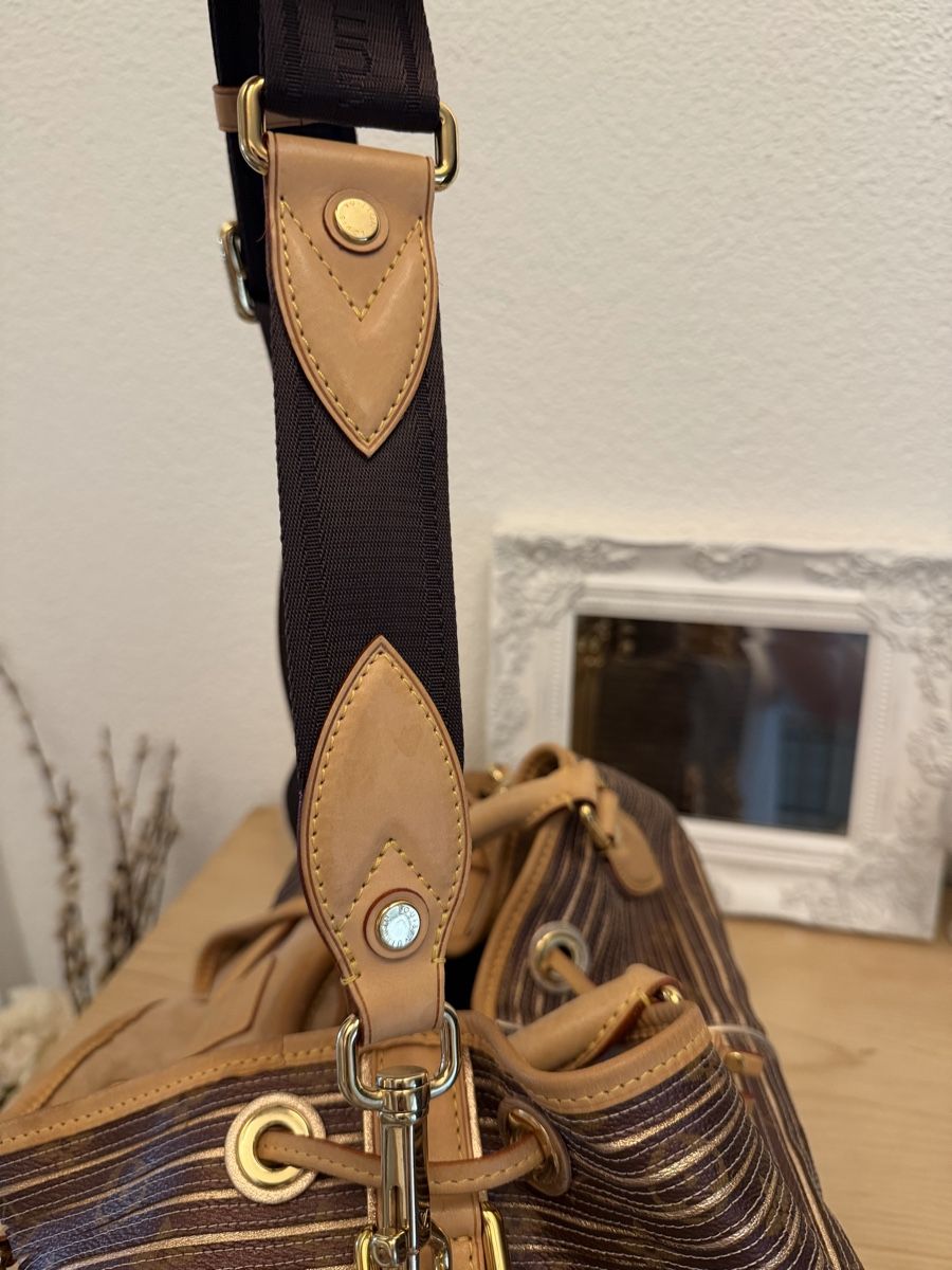 Louis Vuitton Borse da donna: Louis Vuitton Neo Eden Peche Monogram – Usato da Hirschthal venduto da GR7000 7