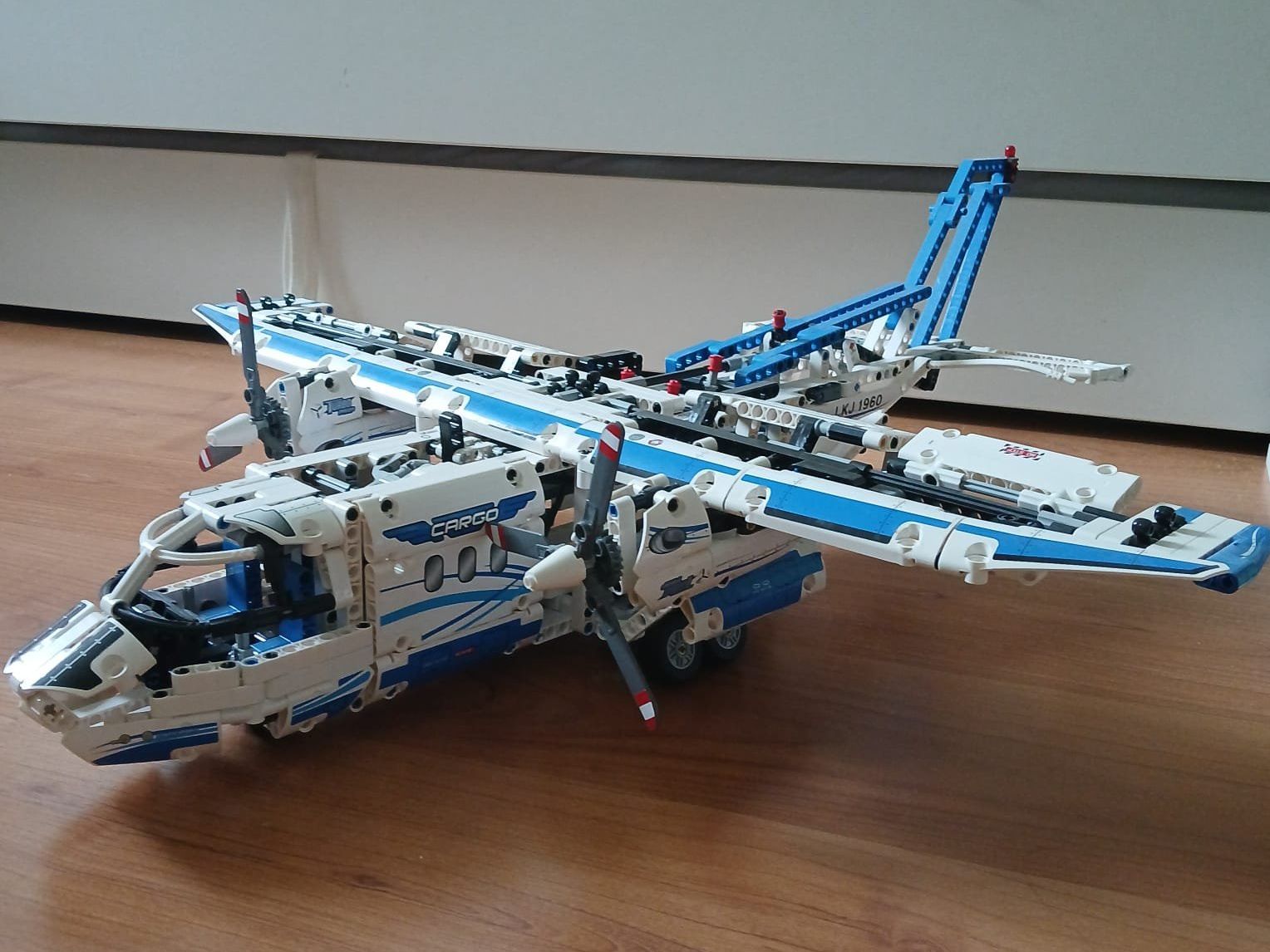 Lego Spielzeuge: Lego Technic Flugzeug 42025 – Gebraucht aus Birr von beydress 1