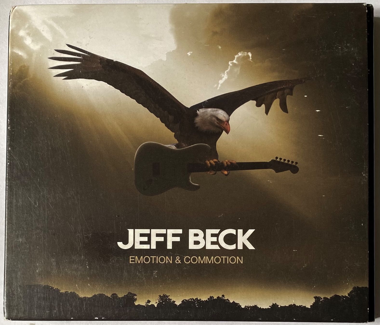 Tutti i DVDs: Jeff Beck - Emotion & Commotion CD + DVD 2010 – Usato da Forch venduto da xtcpiemont
