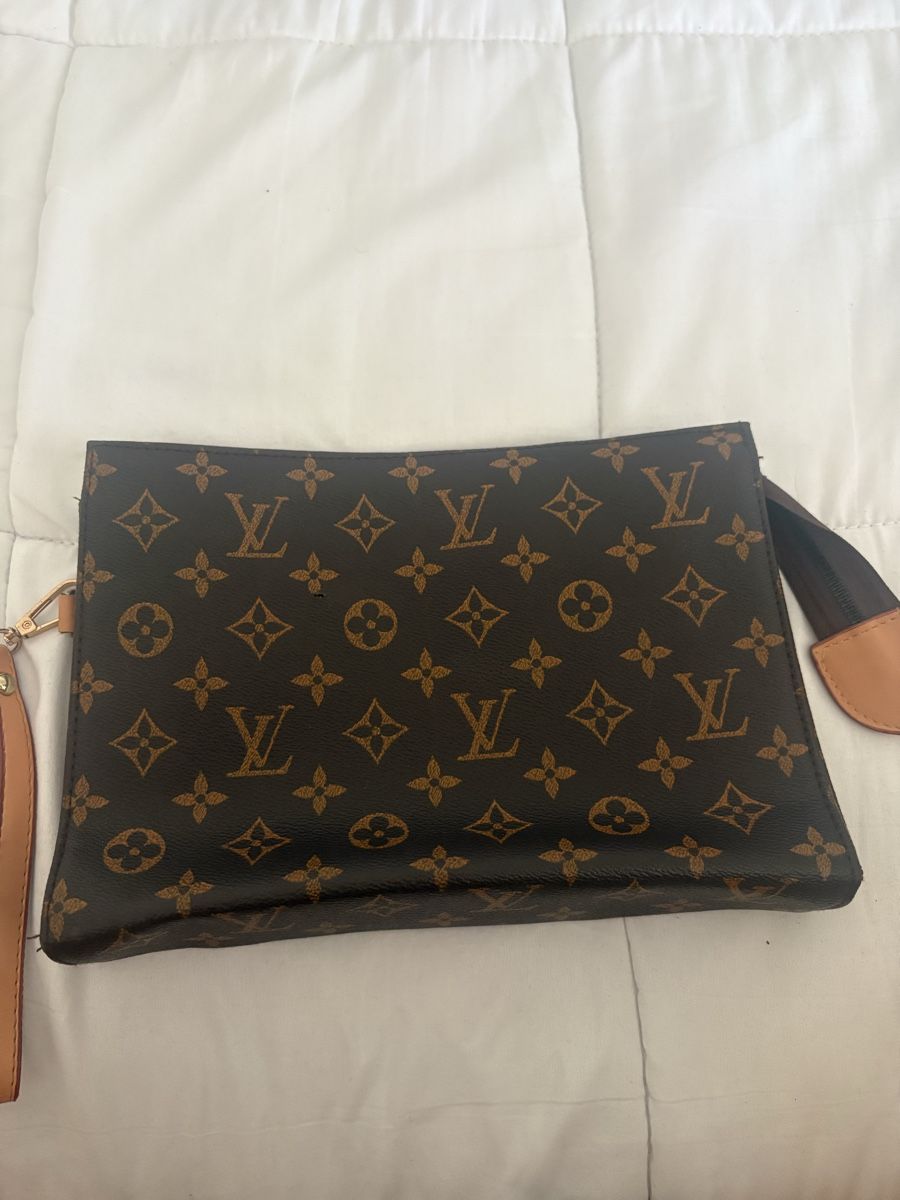 Louis Vuitton Borse da donna: Pochette Louis Vuitton – Usato da Morges venduto da Minaa_7