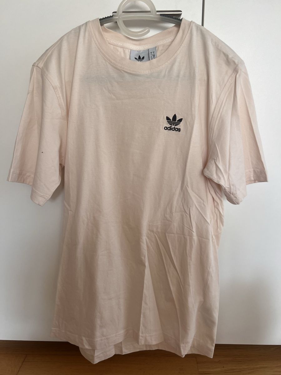 Adidas T-shirts: Adidas T-Shirt – Neuf (Voir description) à Zürich par caro.ha.
