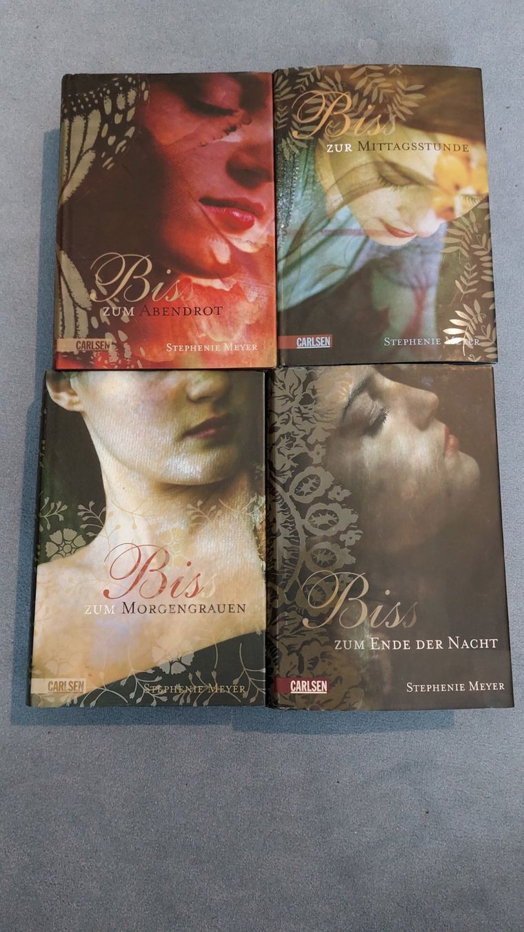 Livres: Twilight / Biss Saga von Stephenie Meyer – D'occasion à Basel par cervantesdeleon
