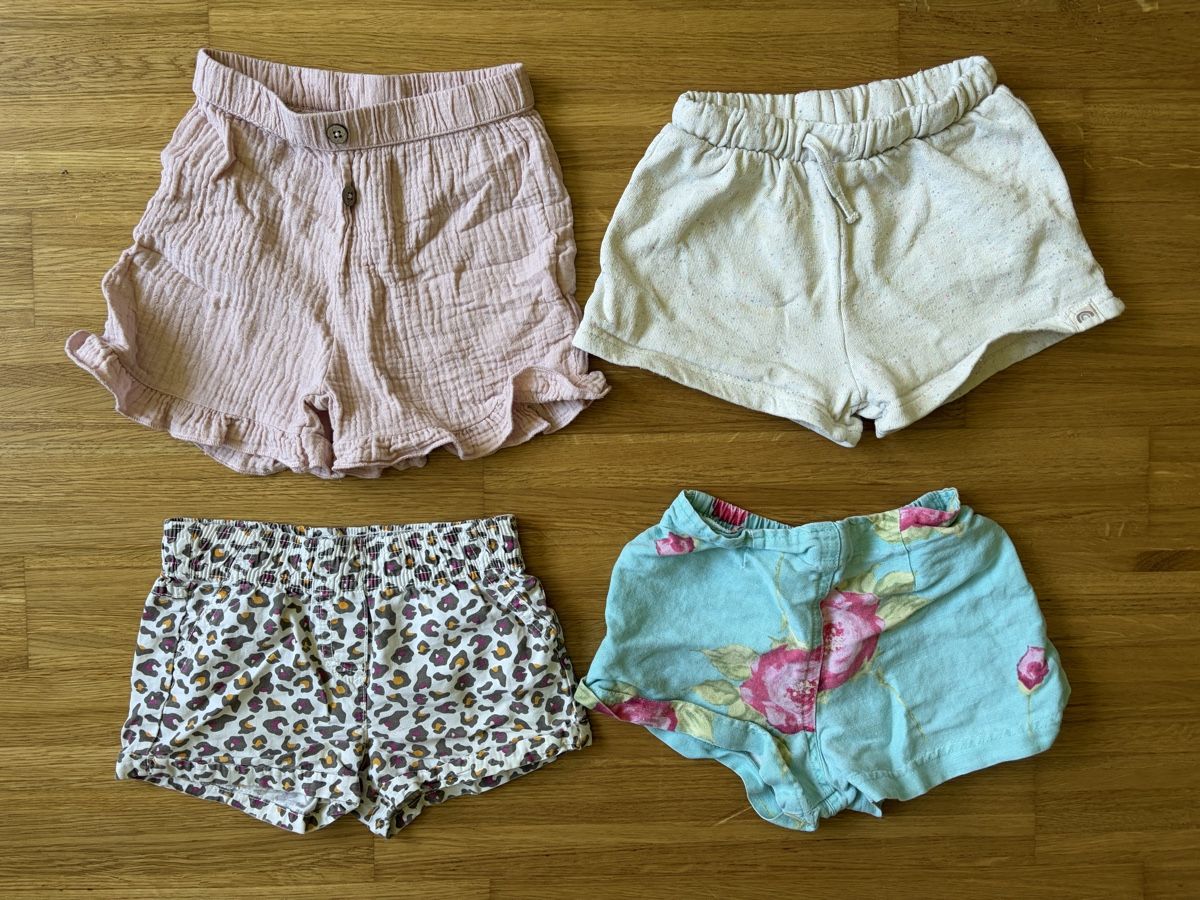 Lotti & Set di vestiti: Shorts Grösse 86/92 – Usato da Küsnacht ZH venduto da Nicole6543