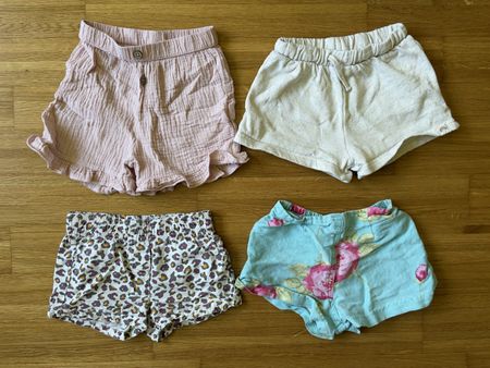 Shorts Grösse 86/92