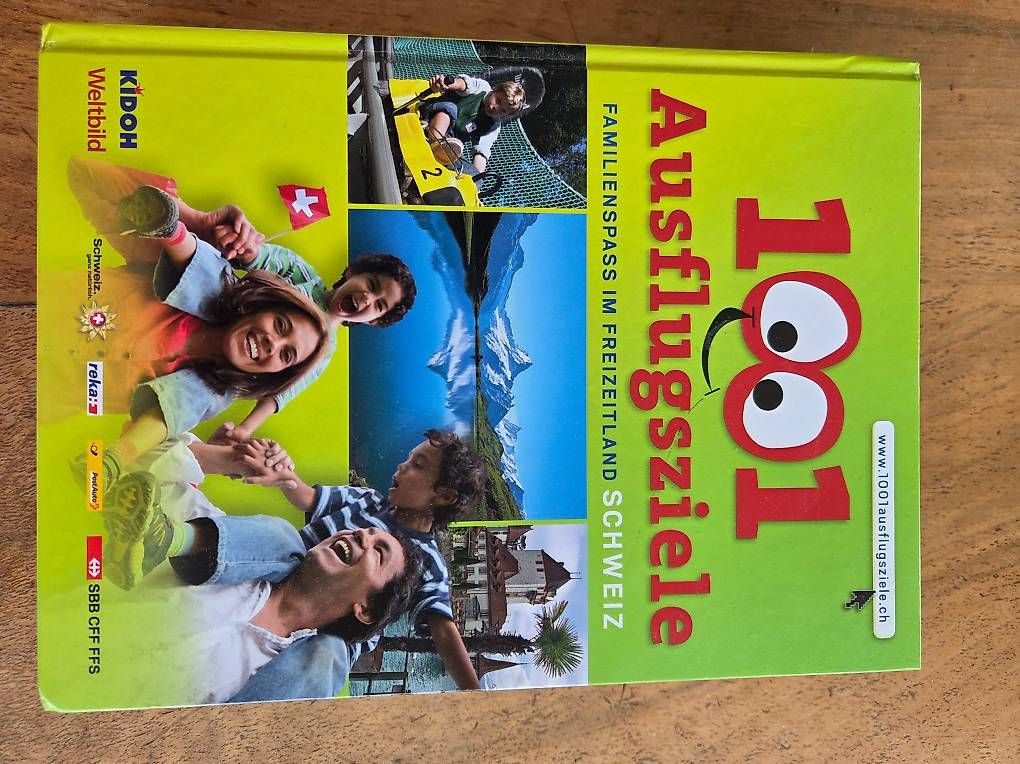 Libri: 1001 Ausflugsziele  – Usato da Rotkreuz venduto da MASI17