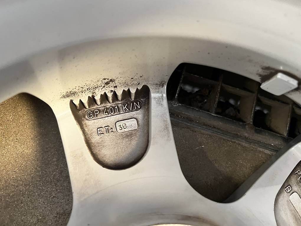 Pneumatici & Ruote complete: VW Polo Kompletträder Gamaparts – Usato da Huttwil venduto da Sandra_13 3