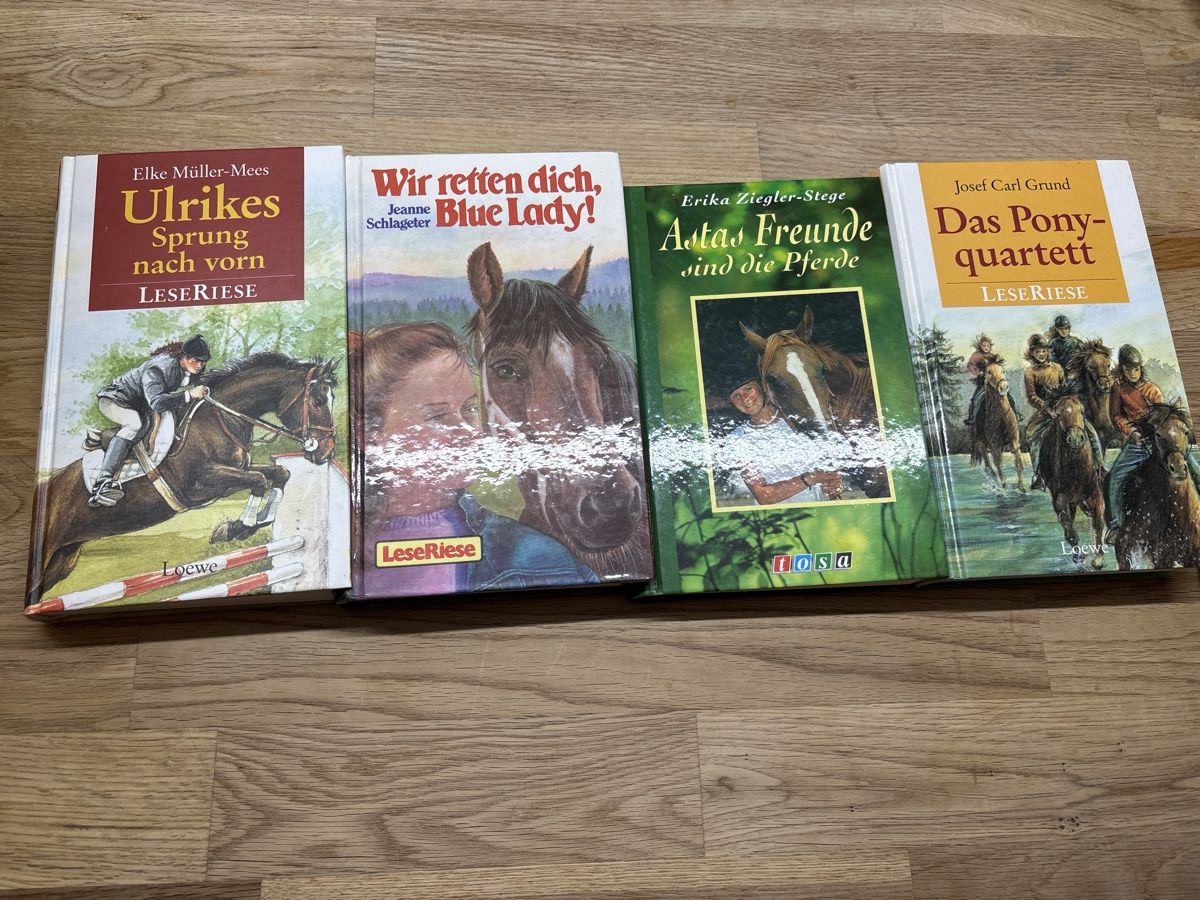 Libri: Pferdebücher 4x  – Usato da Rickenbach b. Wil venduto da Tweeny02