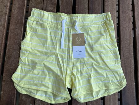 Name it Shorts gelb gestreift Gr. 152, neu mit Etikett!