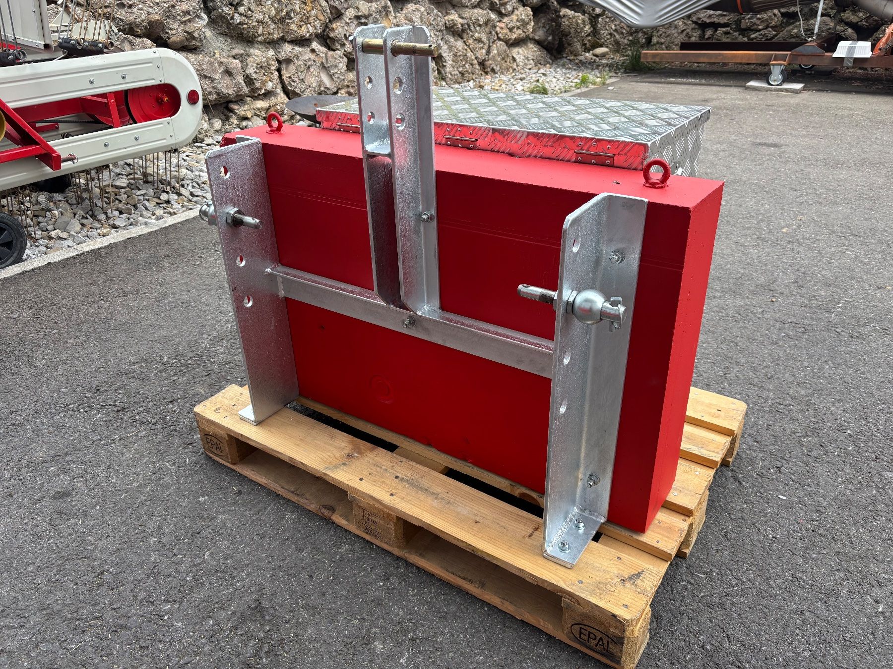 Aebi Traktoren: Front/Heckgewicht Mit Materialbox zu Aebi/Reform – Neu (gemäss Beschreibung) aus Sattel von Toolking90 4