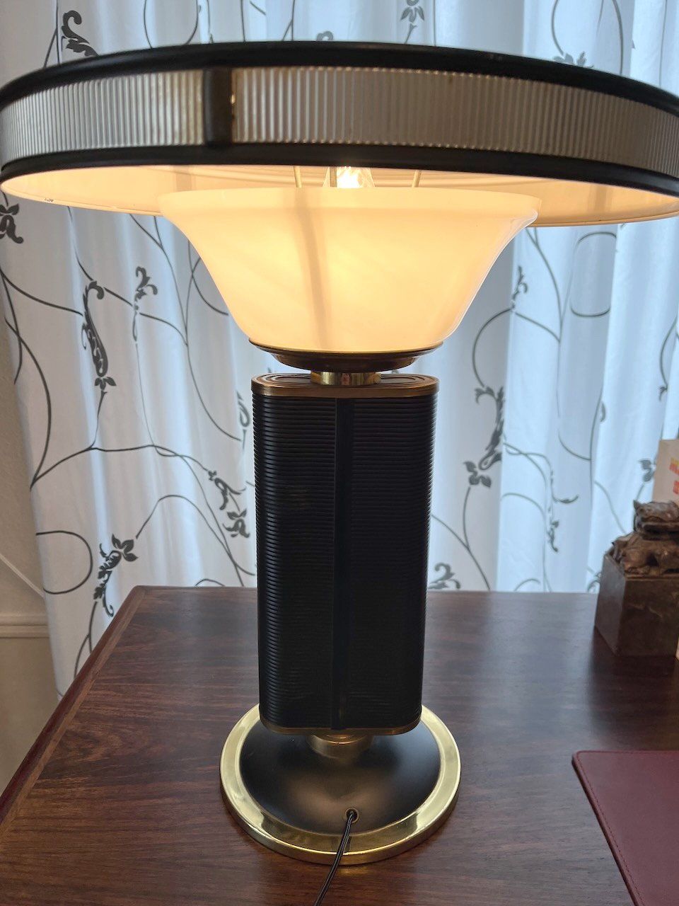 Lampade: Eileen Gray "Mermaid" Lampe – Usato da La Chaux-de-fonds venduto da ploumenec 4