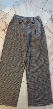 Elegante Culotte Hose mit Karomuster - Only. Grösse M