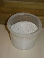 Perlen perlmuttfarbig
