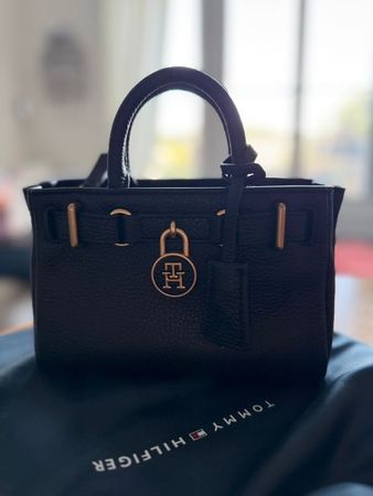Tommy Hilfiger Handtasche (American Icon Leather Black)
