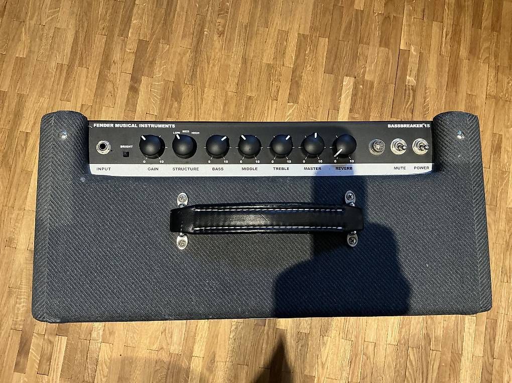 Fender Amplificatori: Fender Bassbreaker 15 – Usato da Bern venduto da Second-Hand-Pirat 1