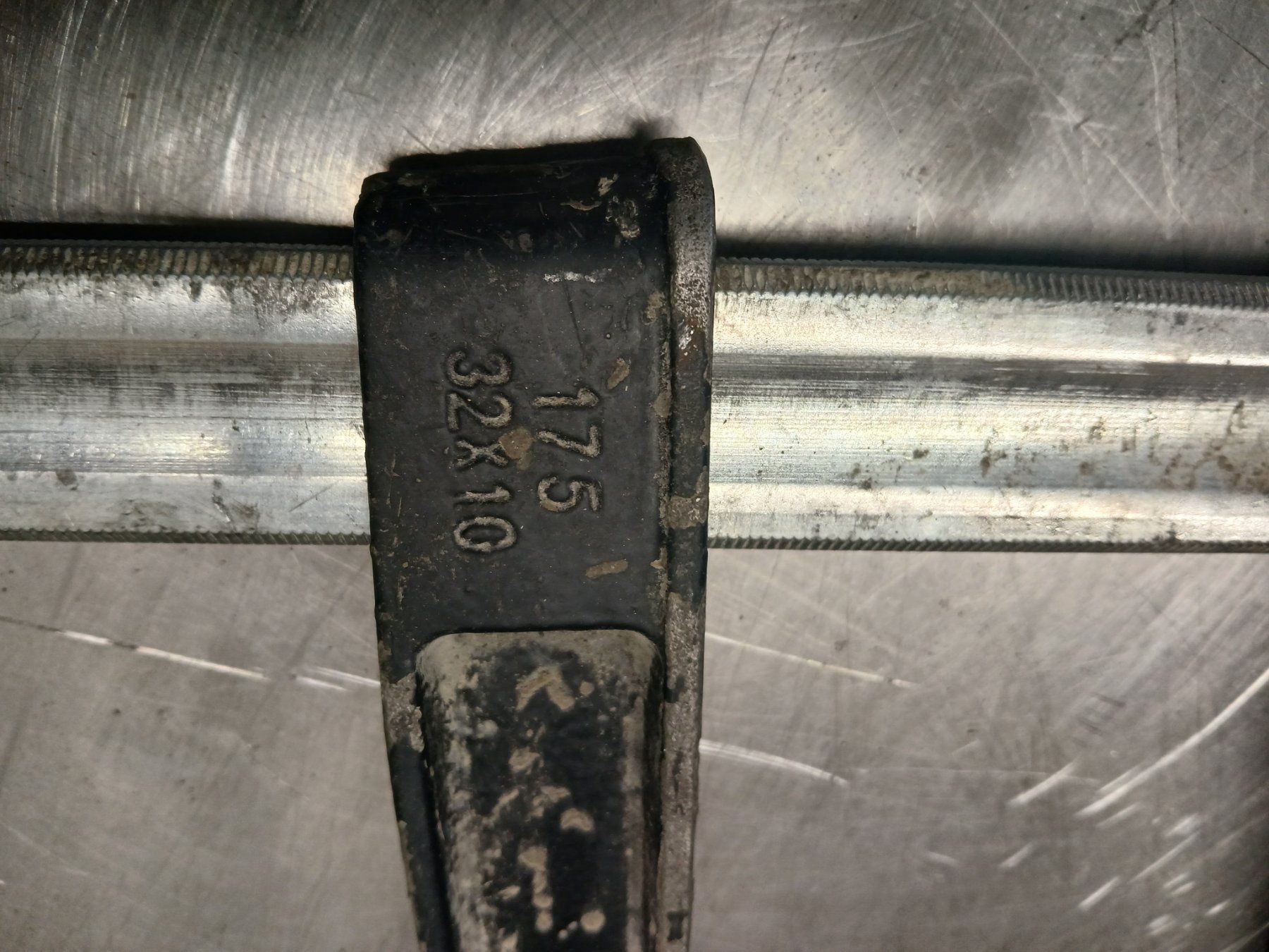 Gitter & Roste: Schraubzwinge – Gebraucht aus Wilihof von Bandit71 2