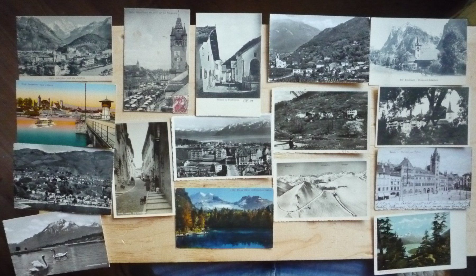 Cartoline postali: 100 Ansichtskarten kleinformatig CH, 32 ungelaufen/Rest gel. – Usato da Rieden SG venduto da Brockehuesli 3