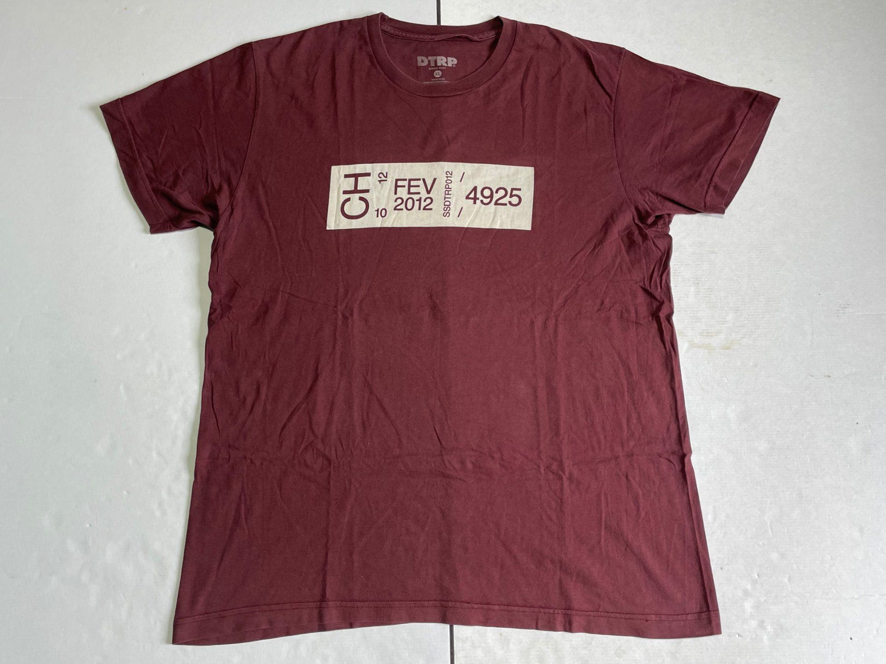 T-shirt: T-Shirt DTRP Lausanne size XL – Usato da Zürich venduto da le_souk