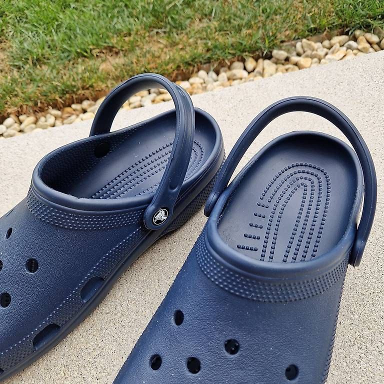 Crocs Scarpe da uomo: Crocs Classic Gr 43/44 neu – Nuovo (secondo la descrizione) da Pfeffingen venduto da ani_kl465 2