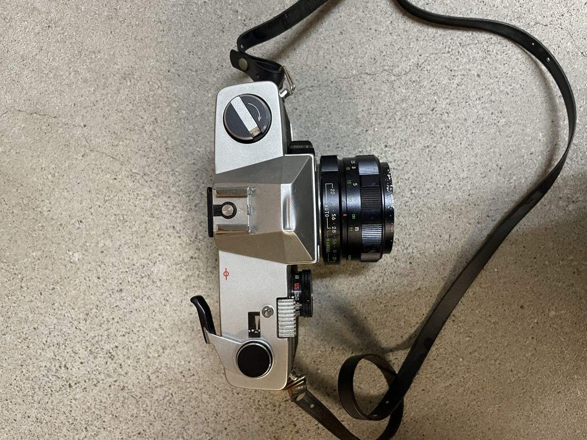 Fotocamera: Interflex TL Universal Kamera mit Super Varexon Objektiv – Usato da Aesch BL venduto da schnauzi12 1