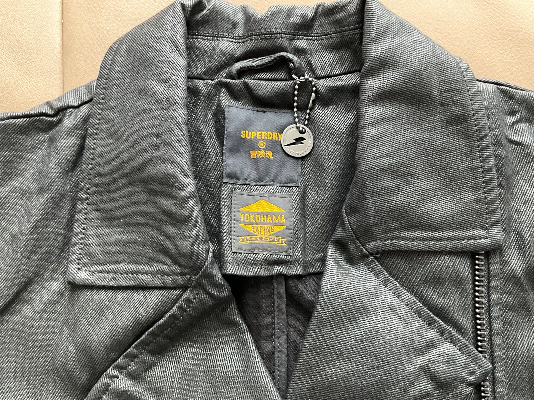 Superdry Giacche: SUPERDRY Stoff Jacke Gr.38-40 – Nuovo (secondo la descrizione) da Schindellegi venduto da lusi1971 1